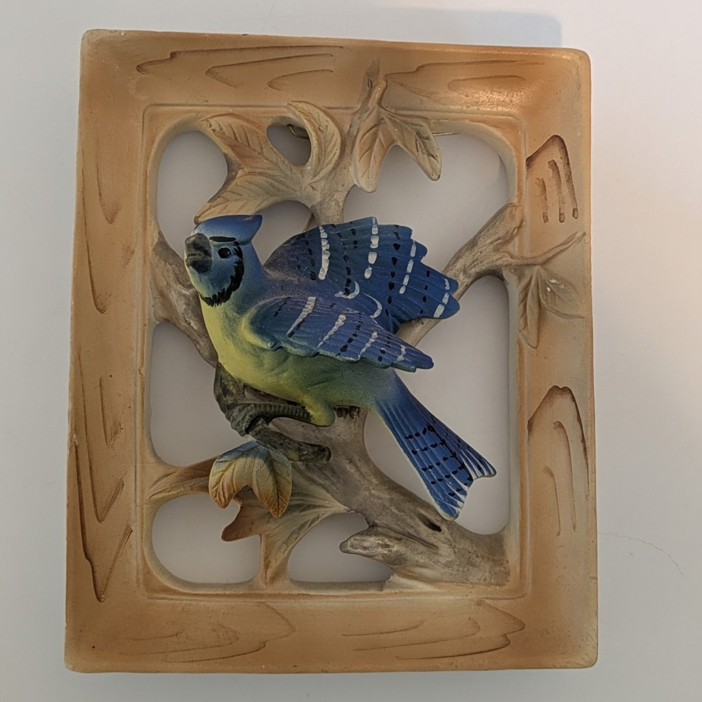 Vintage Napco Blue Jay Bird Wall Hanging C5423 Hand Painted Bisque‎